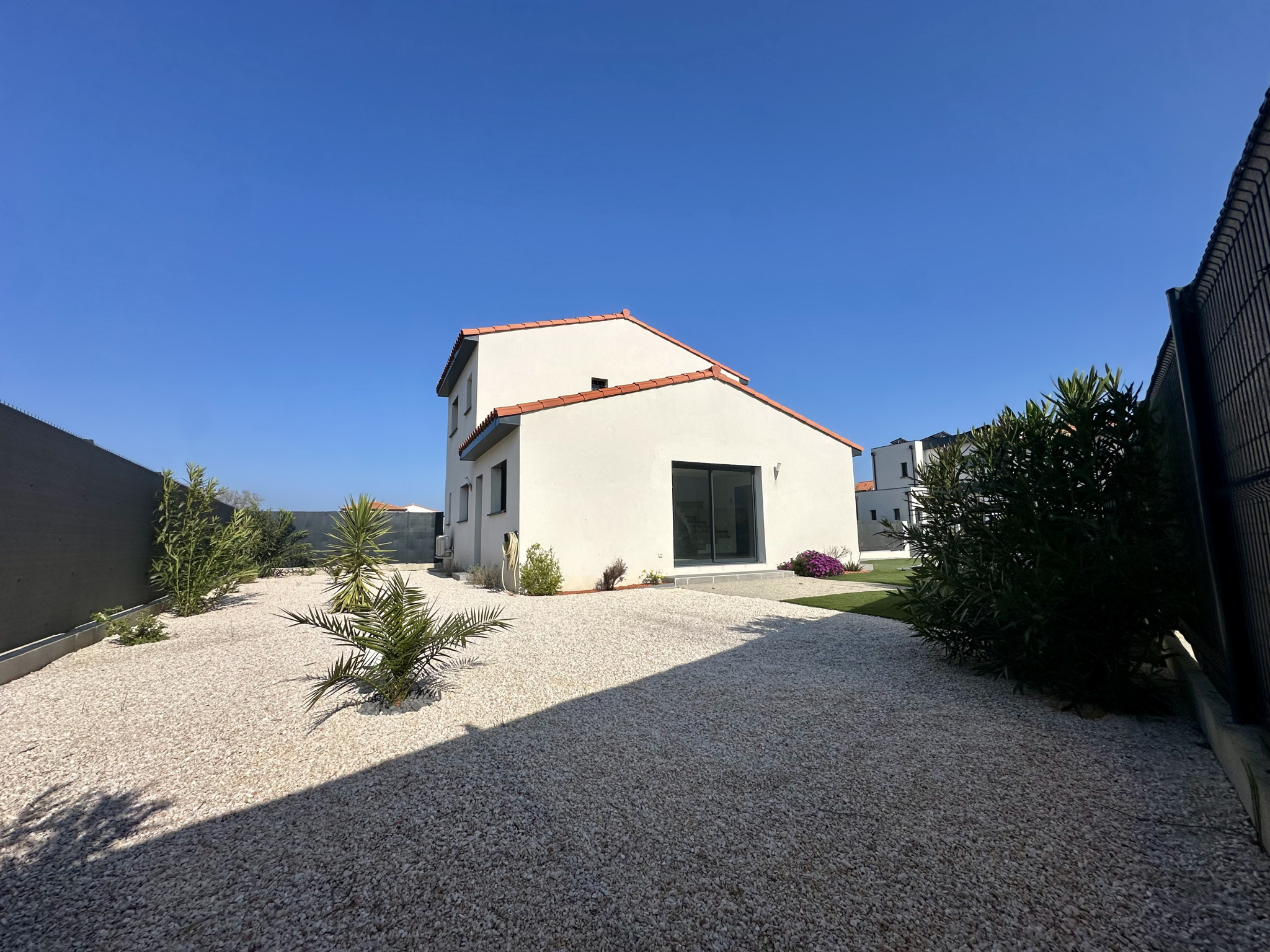 VILLA 3 FACES A ETRENNER - SAINT-CYPRIEN